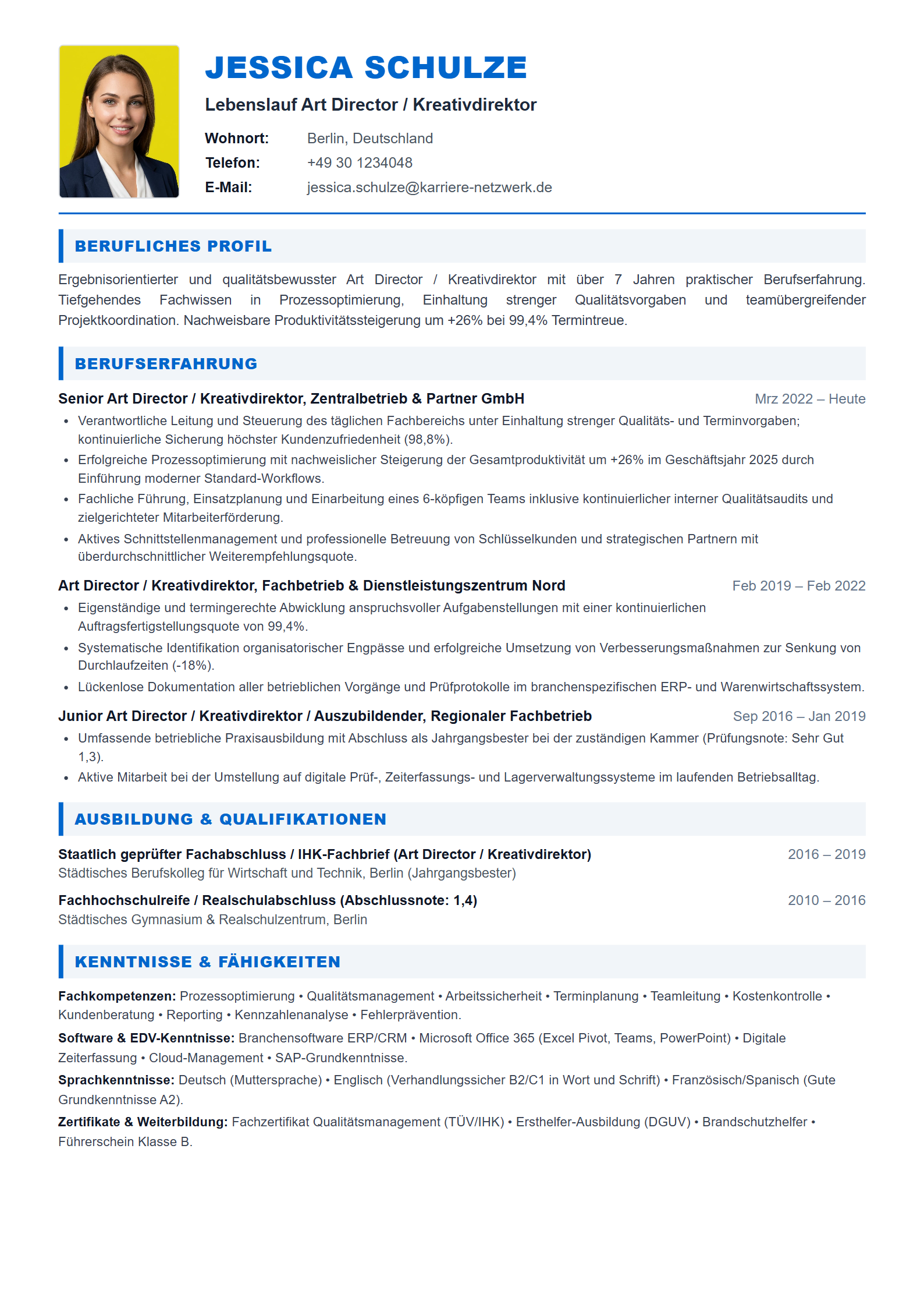 Art Director / Kreativdirektor Resume Example