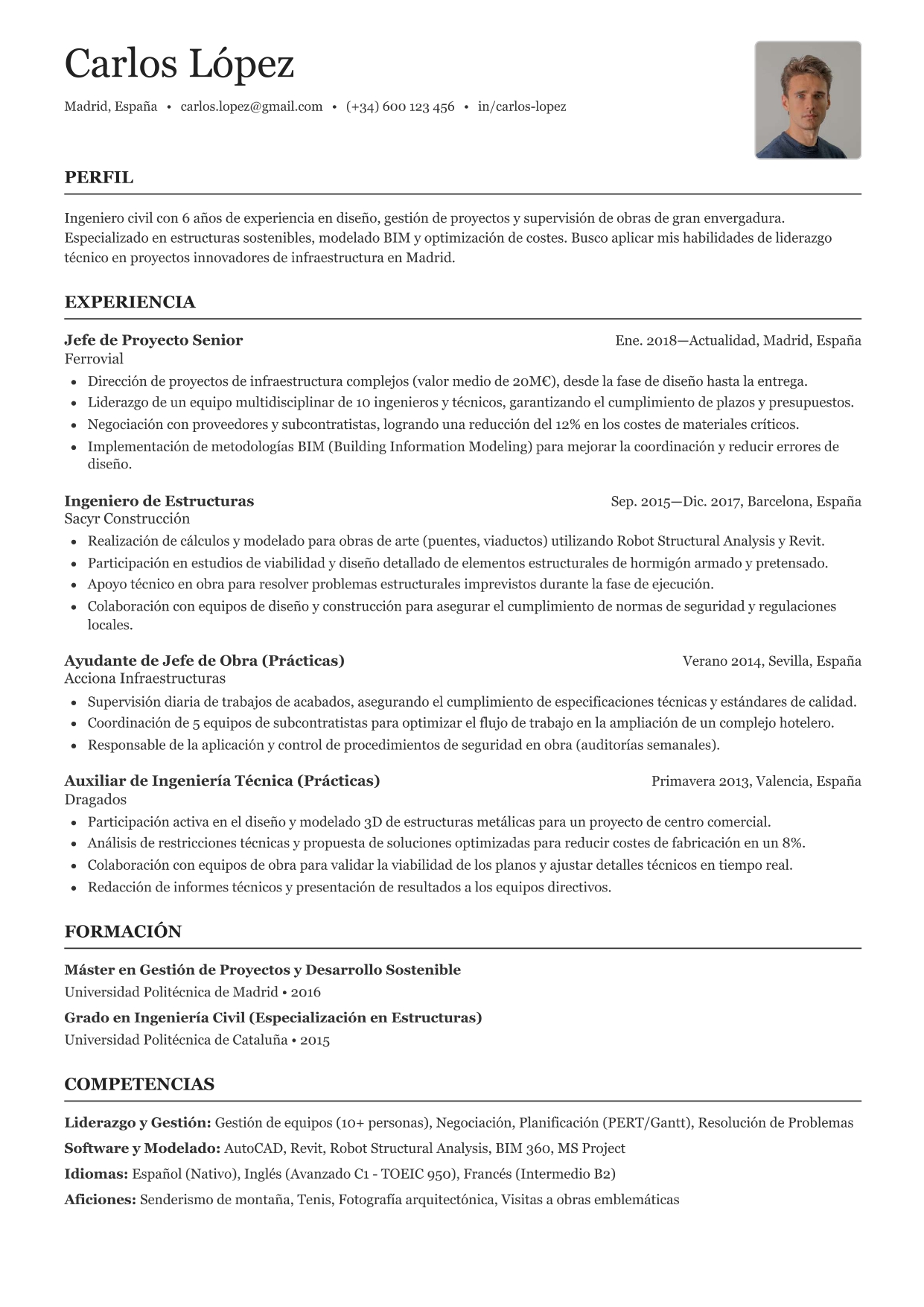 Plantilla de CV moderna sin foto número 4 de CVByAI