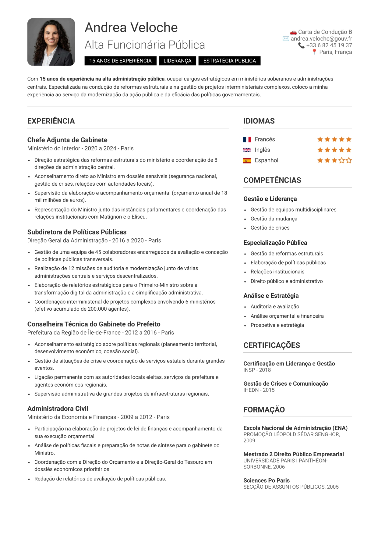 Modelo de currículo moderno sem foto número 504 por CVByAI